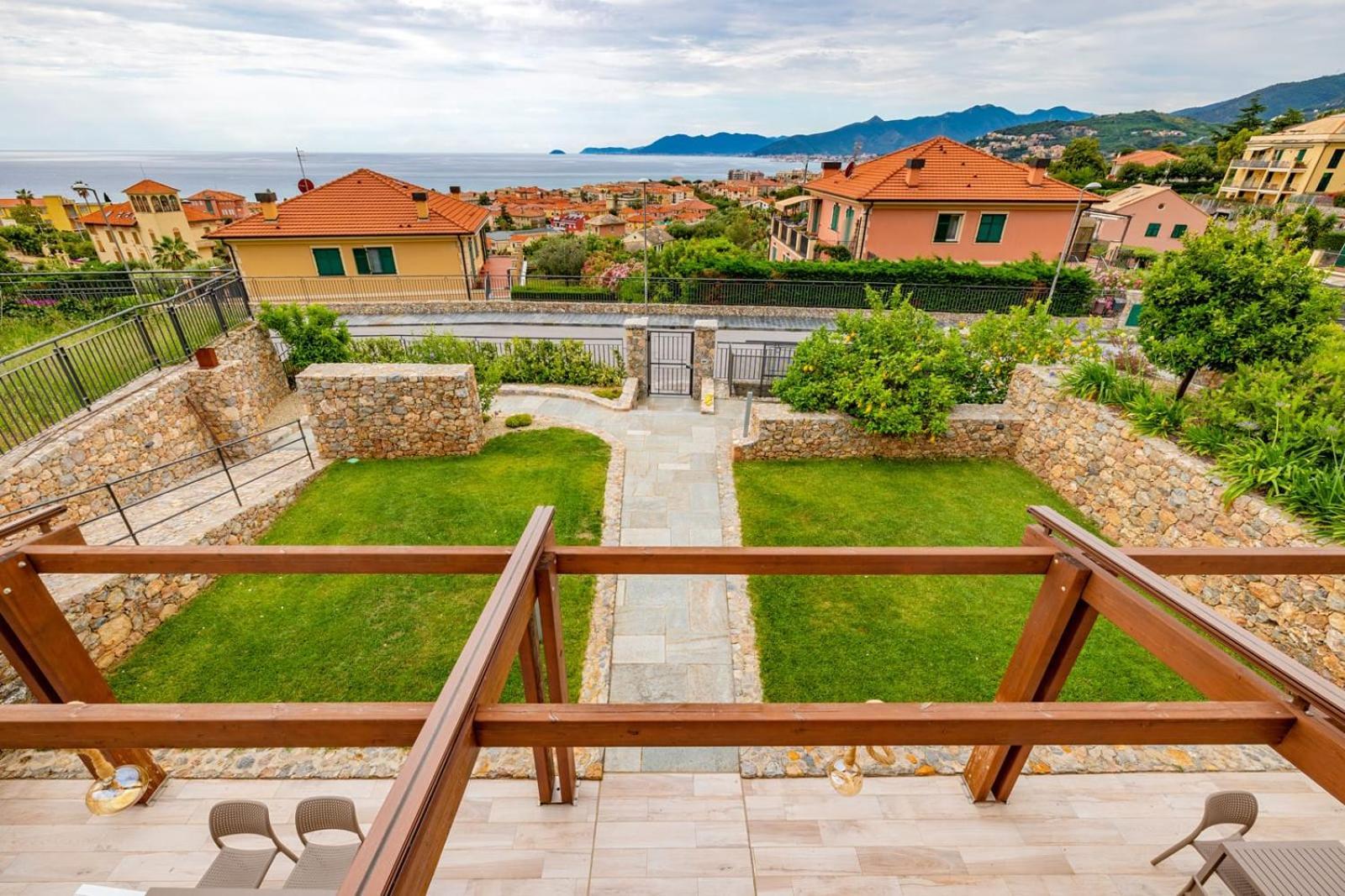 Mirto Blu Bed & Breakfast Borgio Verezzi Exterior photo